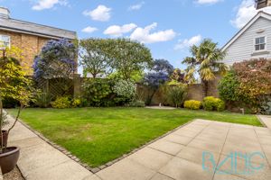 Photo 21- click for photo gallery